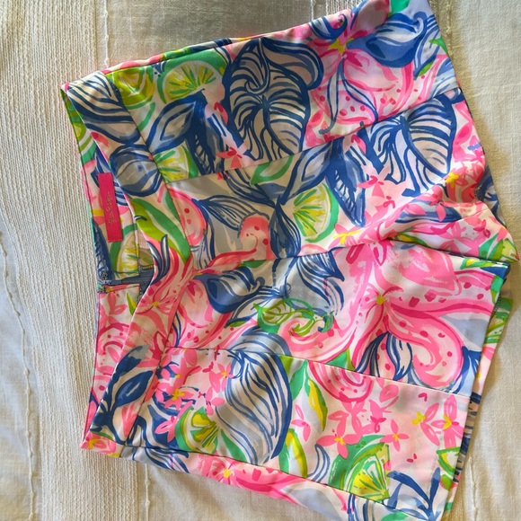 Lily Pulitzer Adriana Women's Shorts - Picture 1 of 3